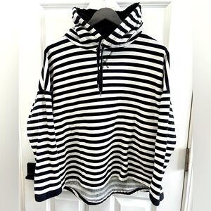 Rusty striped hoodie / EUC